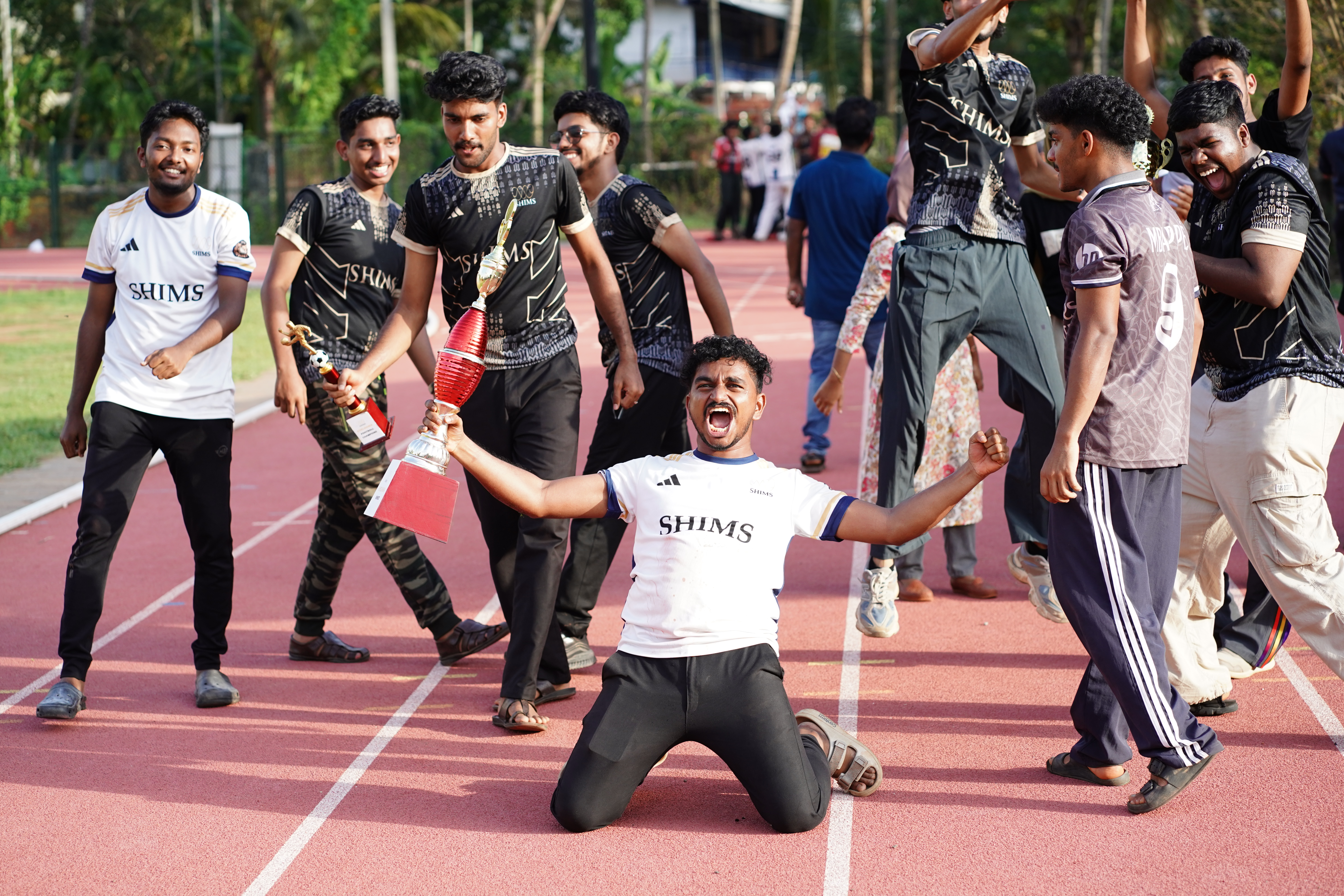 Sports 16